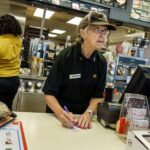 高年齢者等の雇用の安定等に関する法律 ～高年齢者等の再就職の促進等～